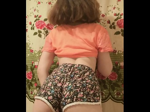 ❤️ Nwa ọhụrụ sexy na-eyipụ uwe mkpirisi ya na igwefoto ❤❌ na anyị%ig.sexflashgame.ru